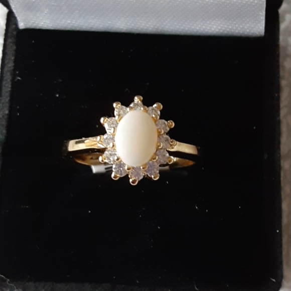 Ring - Picture 1 of 1